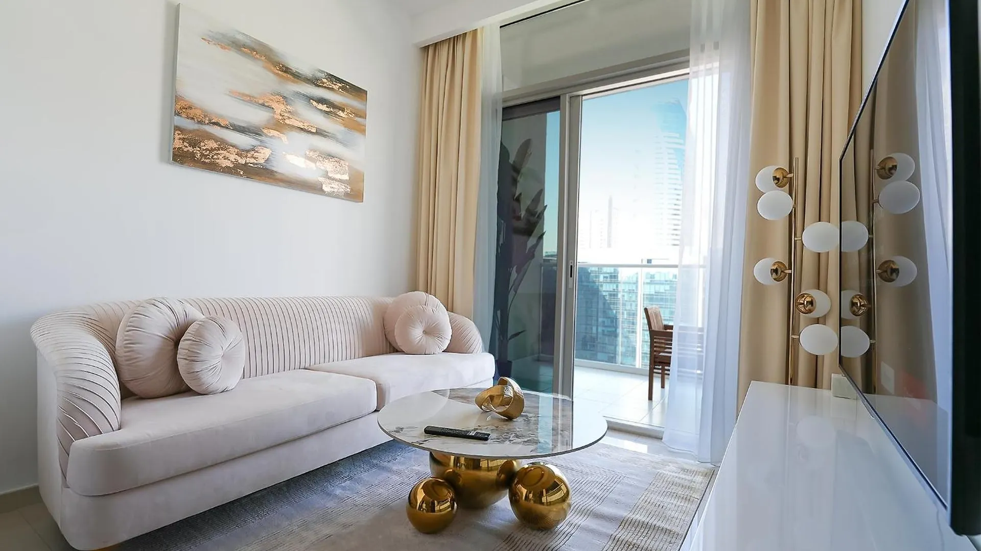 Wohnung Mit Blick Auf Den Burj Khalifa Im Stadtzentrum Von Dubai Apartment